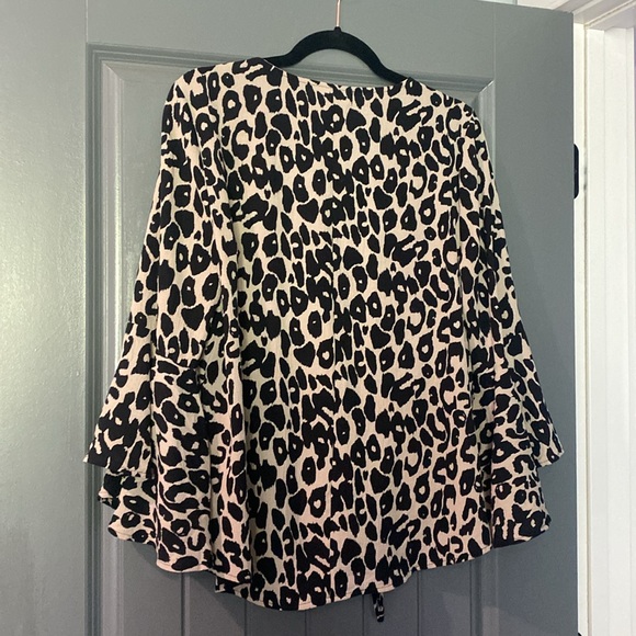 Leopard Top - Picture 6 of 6